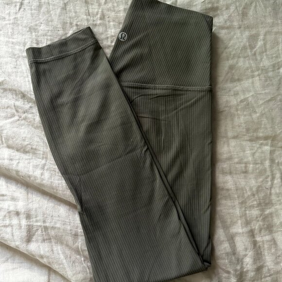 lululemon Align™ Ribbed High-Rise Crop 23" (Colour: Carbon Dust) - Picture 5 of 5
